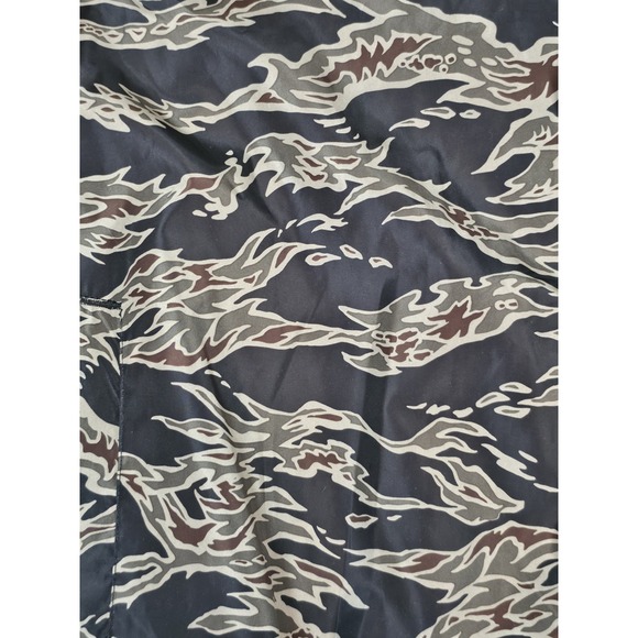 Elwood Men's Camo Jacket Size XL Polyester Streetwear Skater - Picture 5 of 10